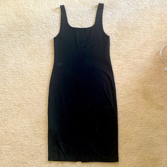 Zara Black Scoop Neckline Fitted T-shirt Dress - Picture 2 of 4